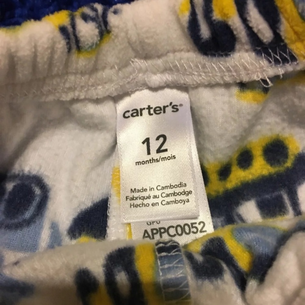 Carter’s Pajama Set - Picture 3 of 5